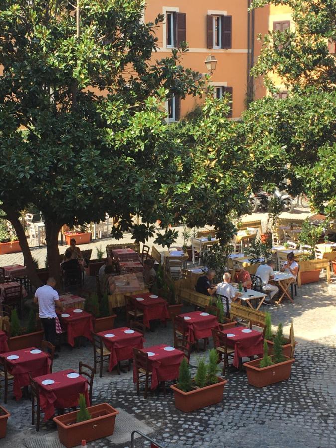 Cosy Trastevere Apartment โรม ภายนอก รูปภาพ