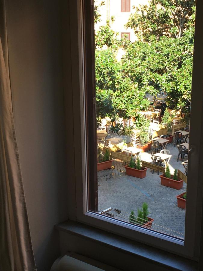Cosy Trastevere Apartment โรม ภายนอก รูปภาพ