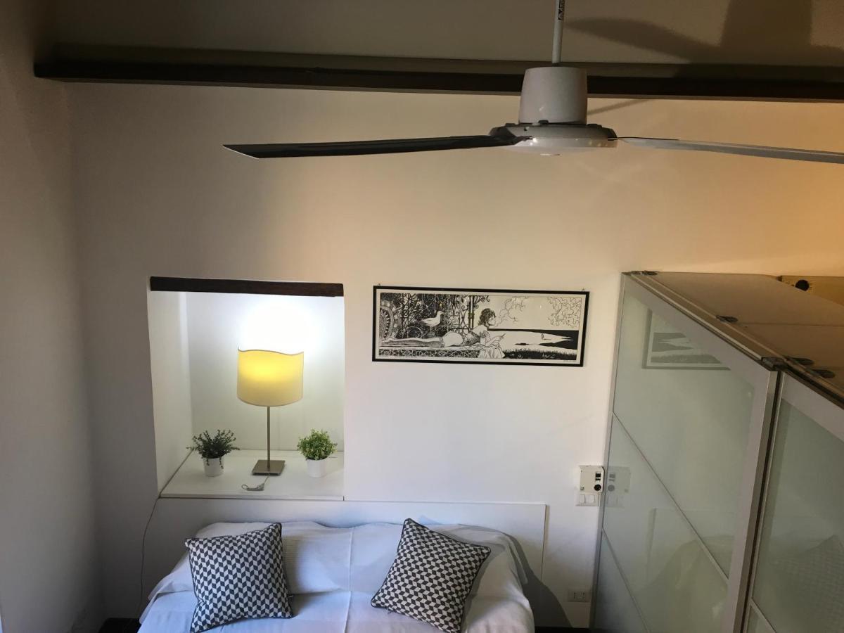 Cosy Trastevere Apartment โรม ภายนอก รูปภาพ