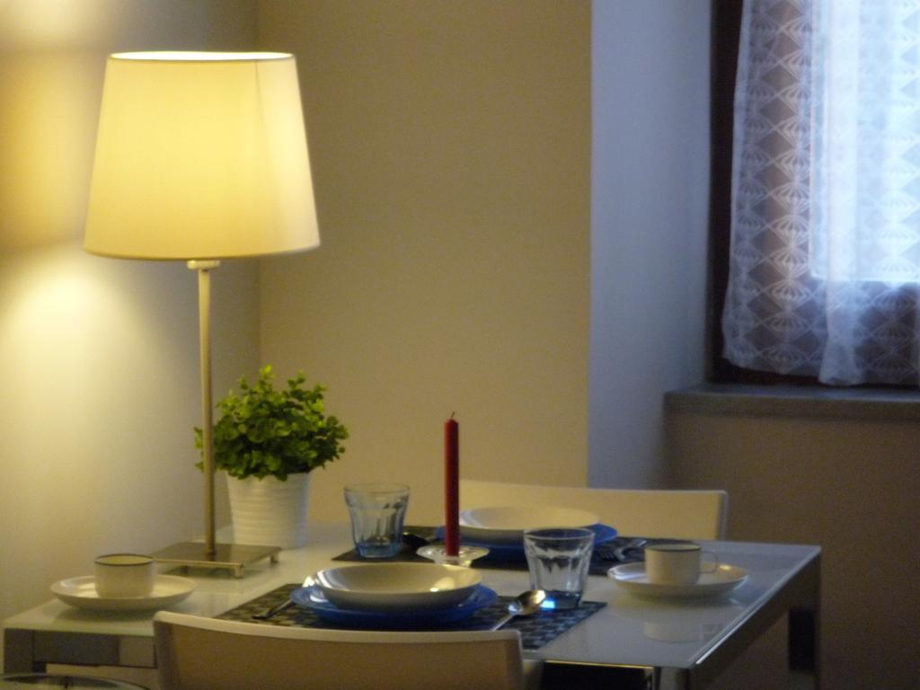 Cosy Trastevere Apartment โรม ห้อง รูปภาพ