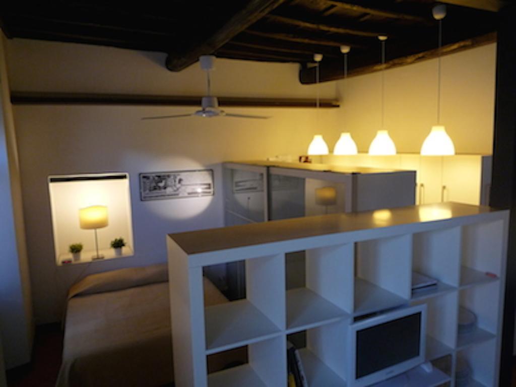 Cosy Trastevere Apartment โรม ห้อง รูปภาพ
